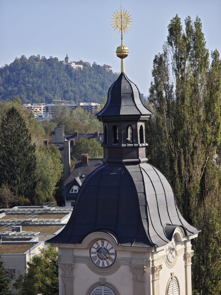 Blick vom Kalvarienberg zum Schlossberg