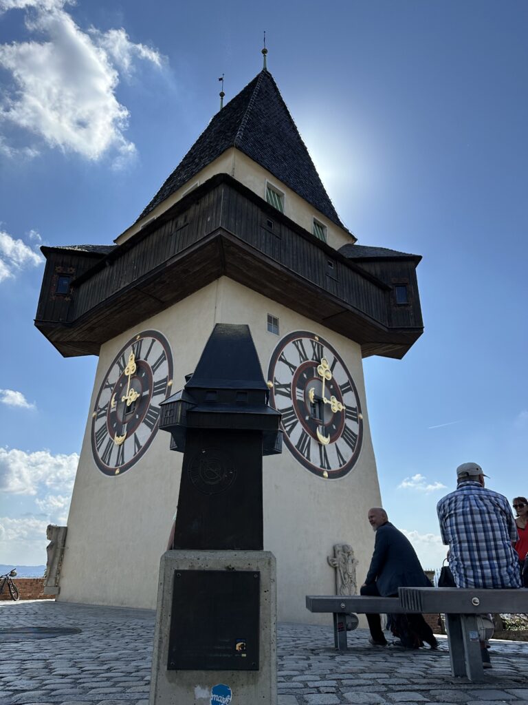 Barrierefreier Uhrturm Graz 